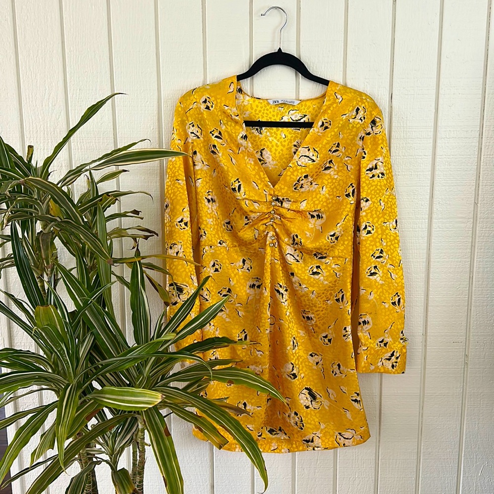 ZARA Silk Jacquard Mini in Yellow Leopard Print